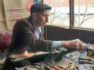 Aydın’ın en yaşlı ayakkabı tamiri ustası hayatını kaybetti