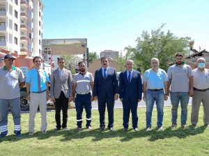 Altınkayısı Bulvarı’nda yol çizgi ve işaretlemeleri yapıldı