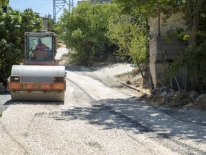 Silifke’de 5 mahalleyi birbirine bağlayan grup yolu yenilendi