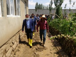 Yüksekova’da sel felaketinin yaraları sarılıyor