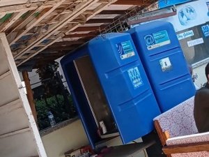 Tarih olan telefon kulübeleri şimdilerde amacı dışında kullanılıyor