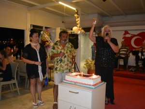 Dev sanatçı Ela Altın’a anlamlı doğum günü kutlaması