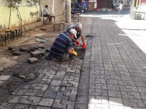 Bağlar’da hizmet seferberliği hız kesmiyor