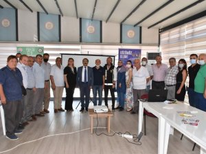 Tarsus’ta muhtarlara bağımlılıkla mücadele eğitimi verildi