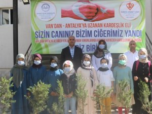 Orman yangını şehitleri anısına fidan bağışı
