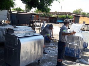 Akdeniz’de çöp konteynerleri yenileniyor