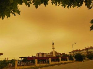 Edirne’de gökyüzü kızıllığa büründü