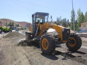 Zara Belediyesi üstyapı çalışmalarına hız verdi