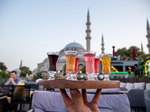 Saray manzarasında saray lezzetlerine rağbet