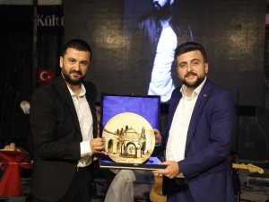 Onur Şan İnegöl’ü salladı