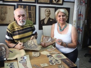 Hatay’da "yakma sanatı" bu kez de deriye işlendi