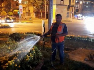 Parklar, refüjler, bulvarlar  güzelleşiyor