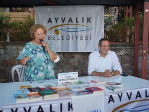 Ayvalık 1.yaz kitap fuarı açıldı