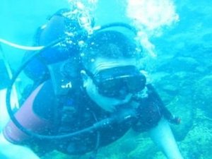 Bitlisli dalgıçlardan Van Gölü’ne anlamlı dalış