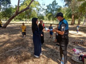 Polisten piknikçilere orman yangını uyarısı