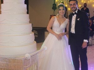 Futbol camiasını buluşturan düğün