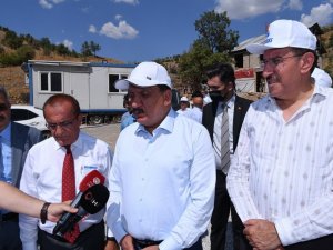 Başkan Gürkan, Arapgir atık su tesis inşaatında incelemelerde bulundu