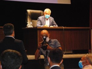 Sağlık çalışanların toplu taşıma araçlarında ücretsiz taşınması süresi uzatıldı