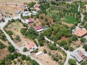 Pütürge’de kırsal mahallelerin çehresi değişiyor