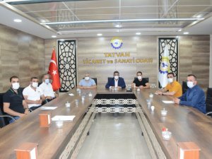 Tatvan’da düğün salonu işletmecileriyle toplantı düzelendi