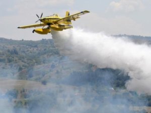 Yunanistan’daki yangınlara Türkiye’den uçak desteği