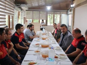 Başkan Aktürk’ten yangınlara karşı mücadele eden itfaiye personeline teşekkür