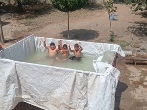 Tatile gidemediler römorktan havuz yaptı