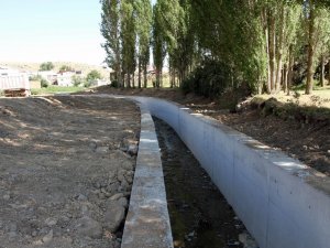 Cebir Mahallesi’nde dere yatağı ıslahı