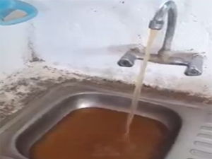 Koçarlı’da musluklarda su değil çamur akıyor!