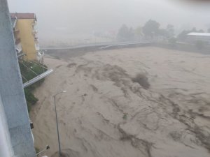 Sinop’ta sel: Ayancık Çayı taştı