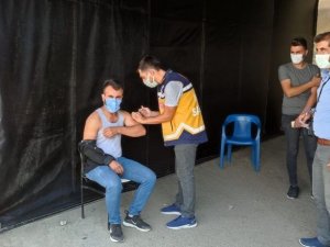 Siirt’te polis uygulama noktalarında aşı hizmeti verilmeye başlandı