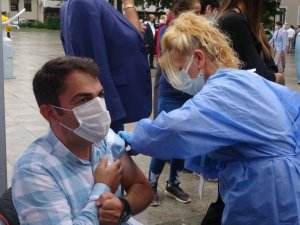 Risk haritasında ’mavi’ il olabilmek için eş zamanlı aşılama