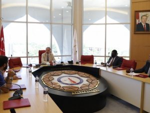 Kenya Eğitim Bakanlığı heyetinden DPÜ ziyareti