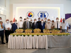 Aydın Ticaret Borsası, sezonun ilk kuru incirini teslim aldı