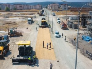 Hastane yolunda asfalt çalışması başlatıldı