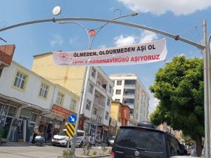 Dicle Kaymakamlığından pankartlı aşı çağrısı