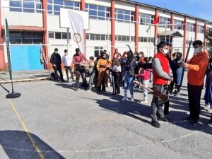 Ahlat’ta “Maviden Yeşile 1071’den 2023’e Geleneksel Okçuluk ve Su Sporları Projesi” hayata geçirildi