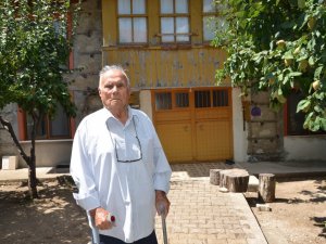 96 yaşındaki asırlık çınardan aşı çağrısı