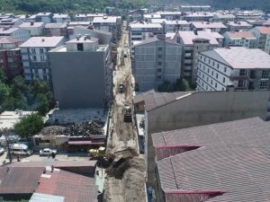 Tatvan Belediyesi sıcak asfalt çalışmalarına başladı