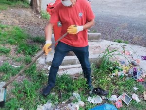 Alaplı’nın köylerindeki biriken çöpler toplanmaya başlandı