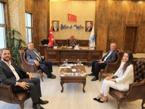 Arhavi Belediye Başkanı Kurdoğlu’ndan Başkan Akman’a teşekkür ziyareti