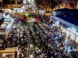 Balıkçılar meydanında Suzan Kardeş rüzgarı esti