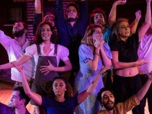 Nilüfer Kent Tiyatrosu sezonu açık havada açtı