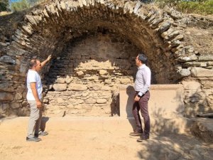 NYSA Antik Kenti’nde bin 800 yıllık tarihi çeşme bulundu