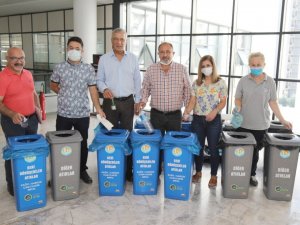 Mezitli Belediyesinde çöpler kaynağında ayrıştırılıyor