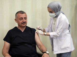 Üçüncü doz aşısını başkan, Kocaelileri aşı olmaya davet etti