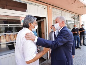 Başkan Zolan Sarayköy’de hemşehrileriyle kucaklaştı