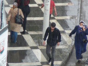 Şanlıurfa’da yağmur sürprizi