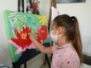 Akdenizli çocuklar sanatla buluşuyor