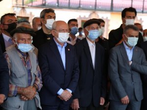 CHP Genel Başkanı Kılıçdaroğlu, teyzesinin cenaze törenine katılmak üzere Tunceli’ye geldi